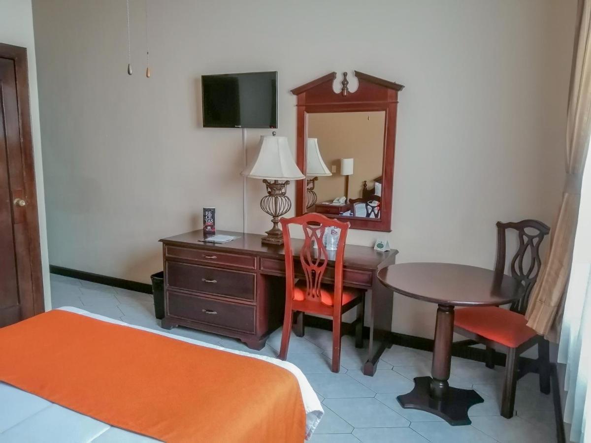 Hotel Royal Palace グアテマラシティ エクステリア 写真